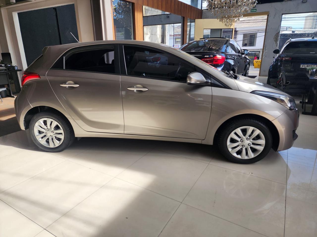 Hyundai HB20 confort 1.6 aut