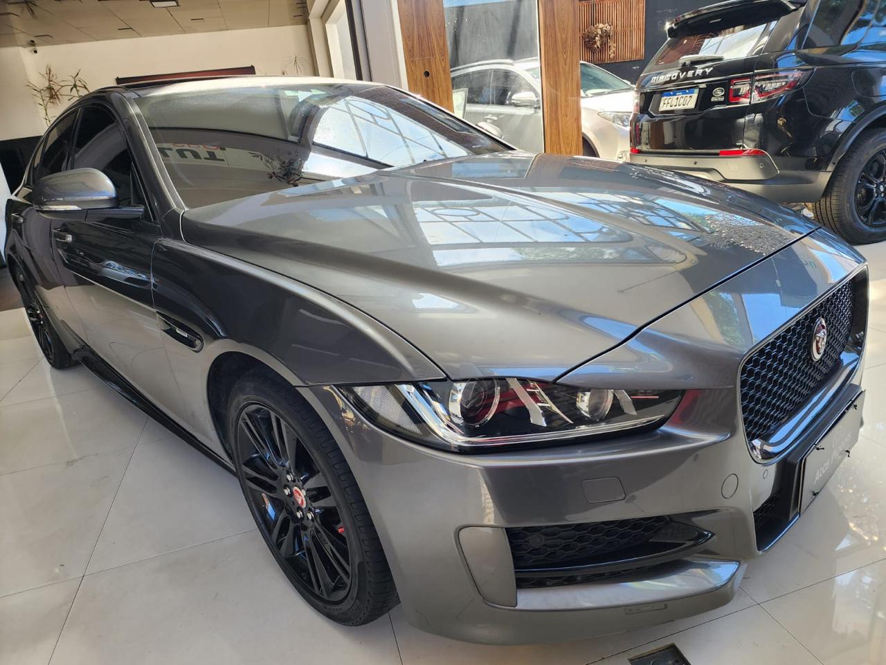 JAGUAR XE