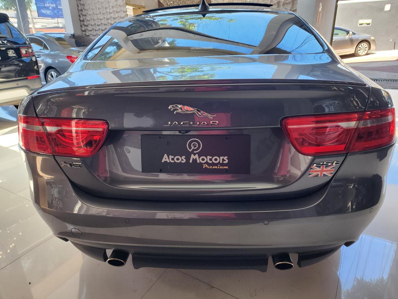 JAGUAR XE