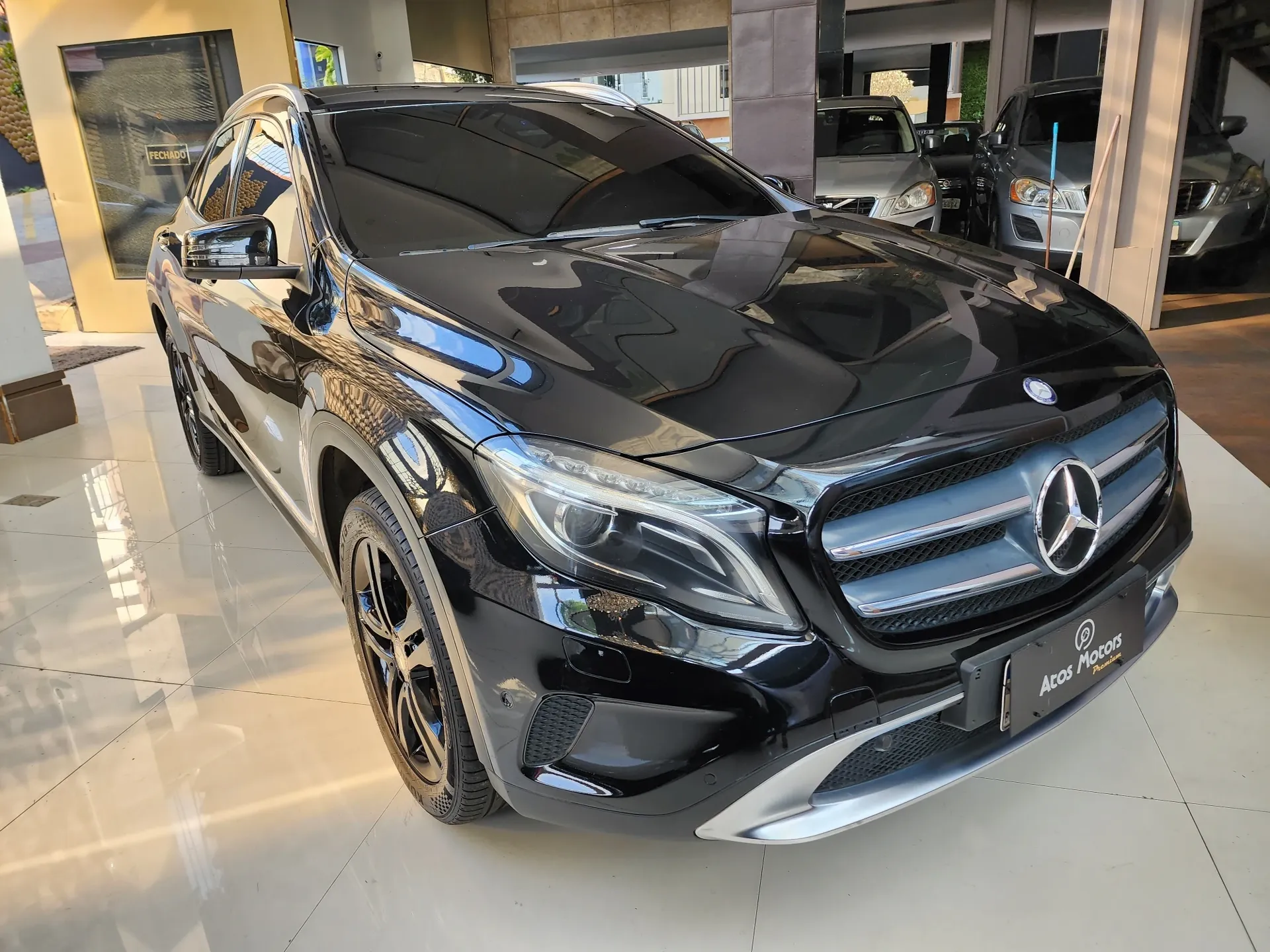 MERCEDES-BENZ GLA 200