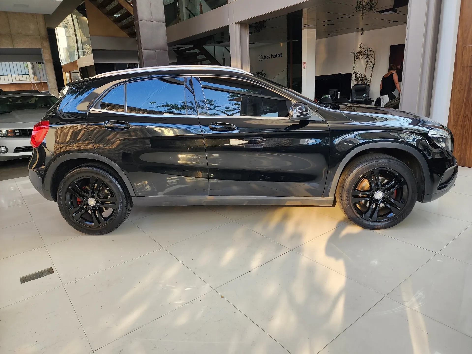 MERCEDES-BENZ GLA 200