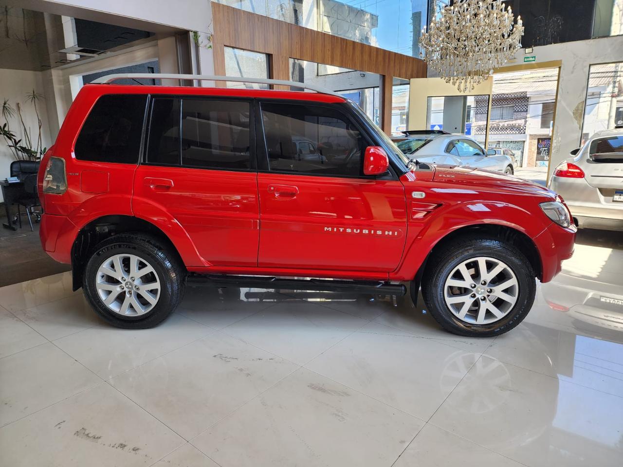 Mitsubishi Pajero Tr4