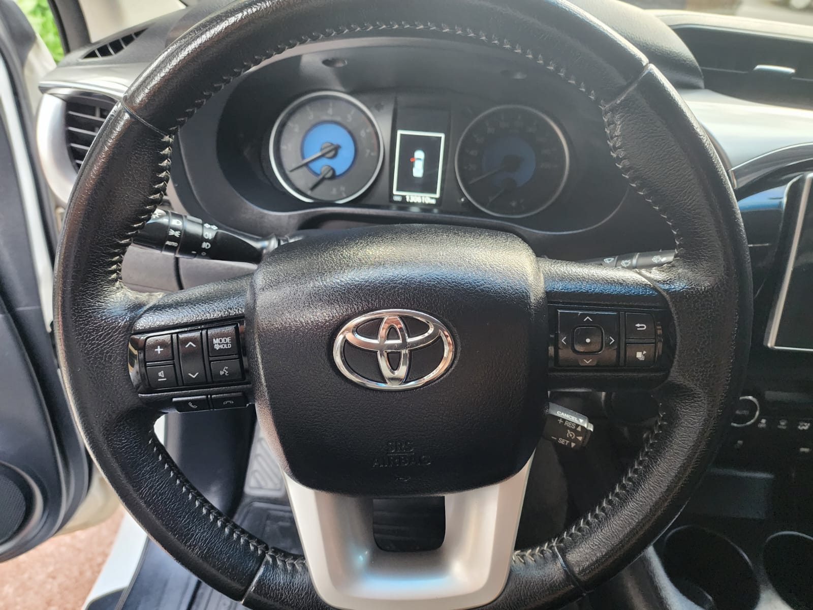 Toyota Hilux CD 2.7 4x2