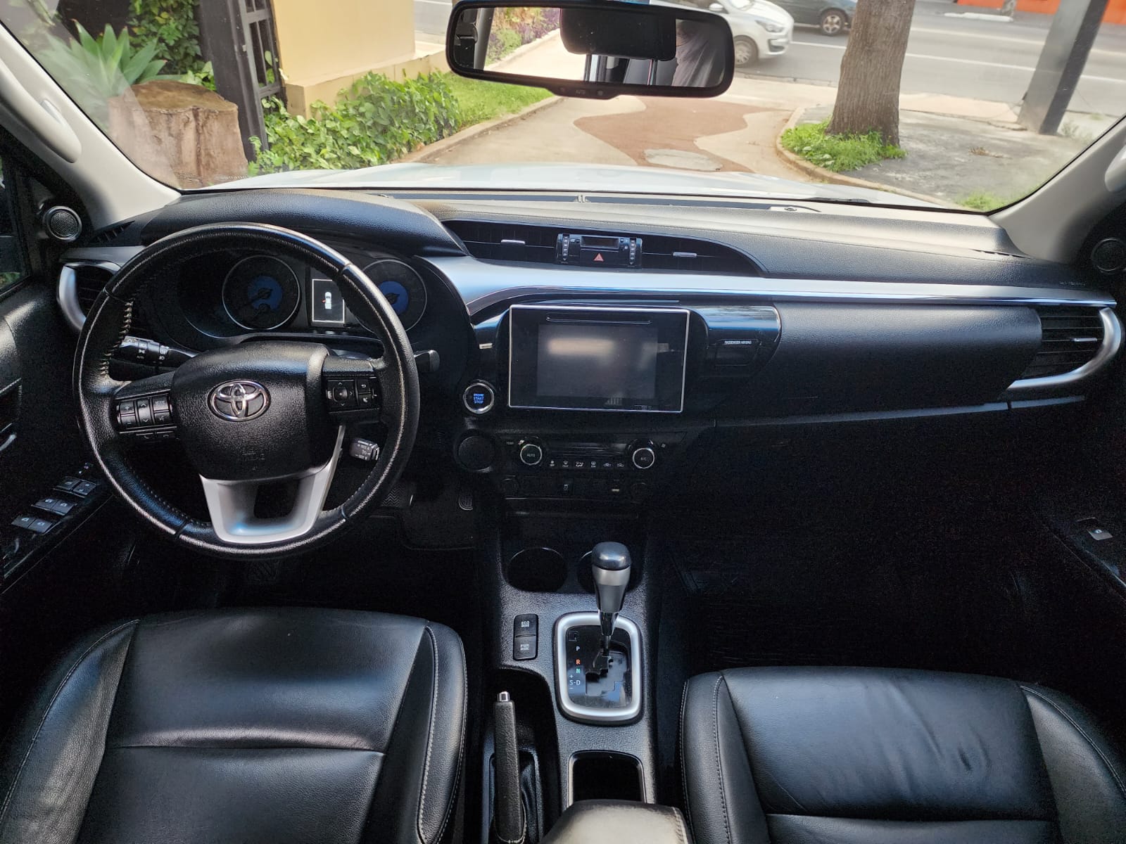 Toyota Hilux CD 2.7 4x2