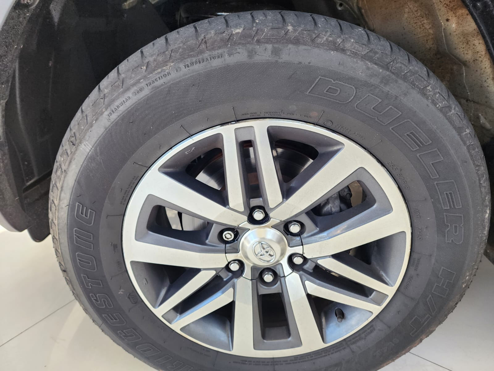 Toyota SW4 2.8