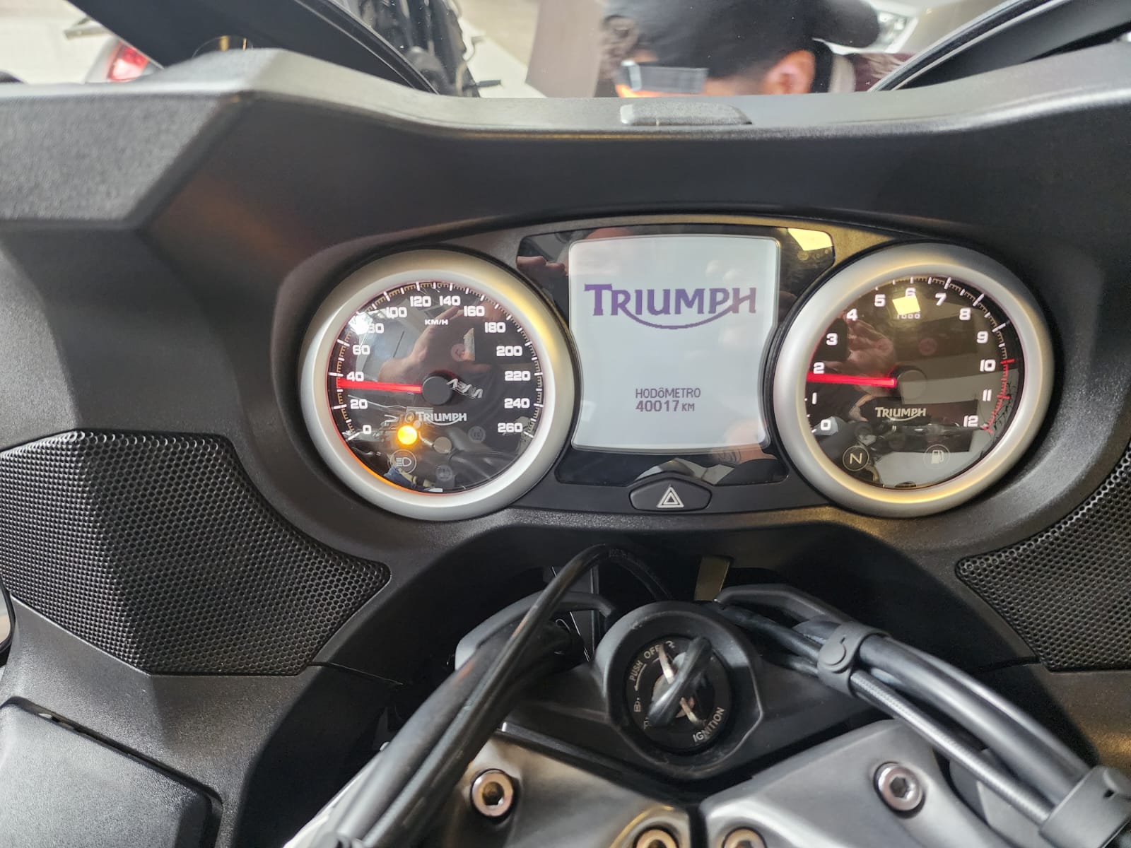 Triumph Trophy SE 1200